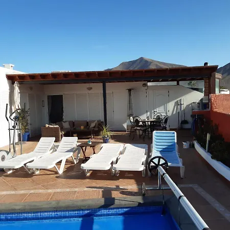 Extremely Private Villa, Heated Pool & Jacuzzi, Pool Wet Bar, Great Views. Playa Blanca (Lanzarote)