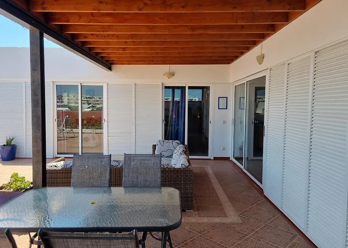 Extremely Private Villa, Heated Pool & Jacuzzi, Pool Wet Bar, Great Views. * Playa Blanca (Lanzarote)