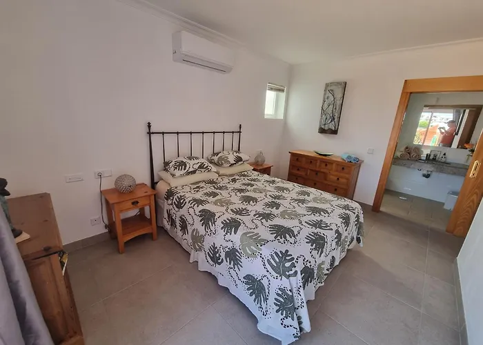 Villa Extremely Private Villa, Heated Pool & Jacuzzi, Pool Wet Bar, Great Views.