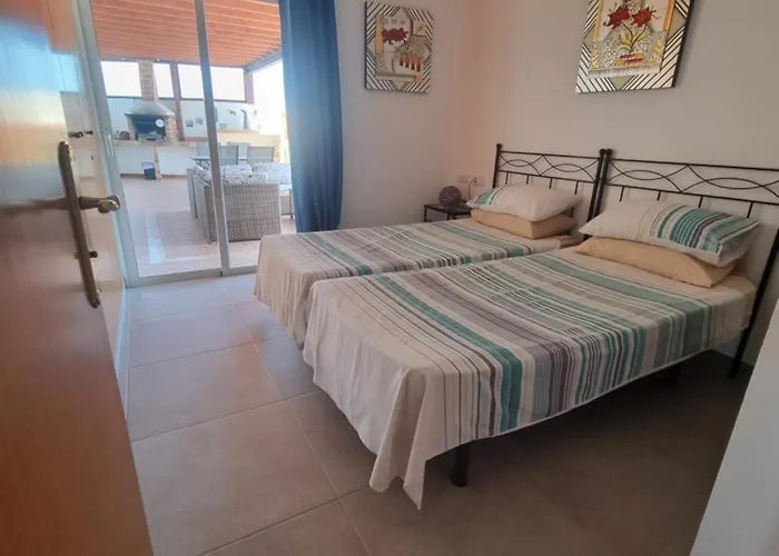 Extremely Private Villa, Heated Pool & Jacuzzi, Pool Wet Bar, Great Views. Villa Playa Blanca (Lanzarote)