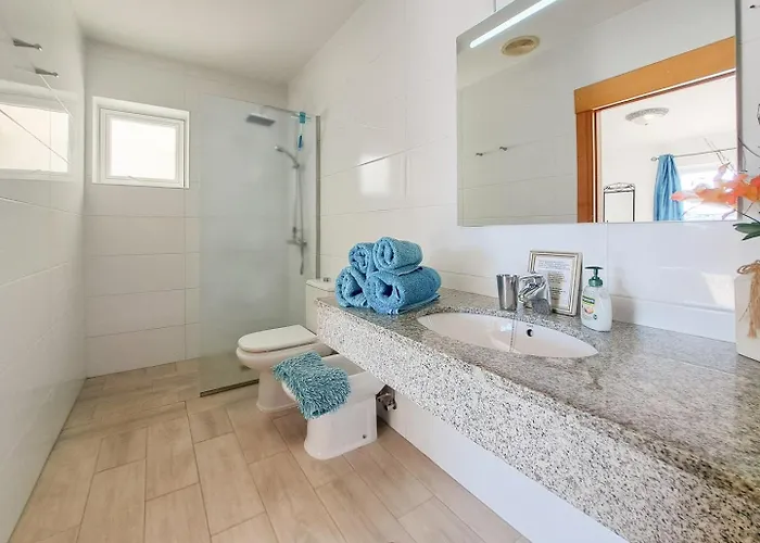 Villa Extremely Private Villa, Heated Pool & Jacuzzi, Pool Wet Bar, Great Views.