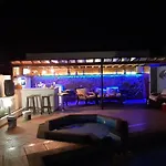 Extremely Private Villa, Heated Pool & Jacuzzi, Pool Wet Bar, Great Views. 빌라 플라야블랑카