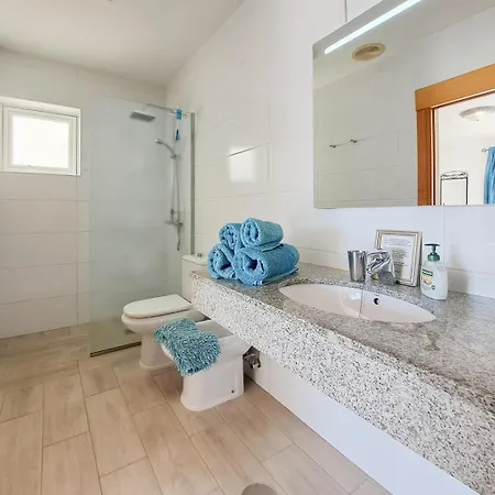 빌라 Extremely Private Villa, Heated Pool & Jacuzzi, Pool Wet Bar, Great Views.